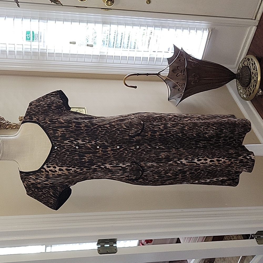 Joseph Ribkoff black brown animal print short sleeve dress buttons stretch 8 EUC